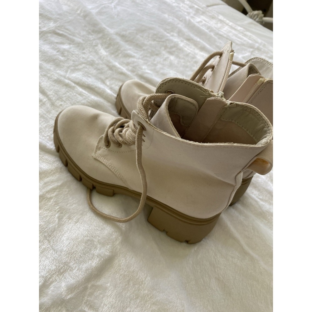 Universal Thread Kolbi Canvas Combat Boots Sz 8, Off-White Cream Chunky Lug Sole - Picture 3 of 7